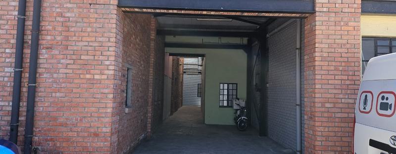 To Let commercial Property for Rent in Maitland Western Cape